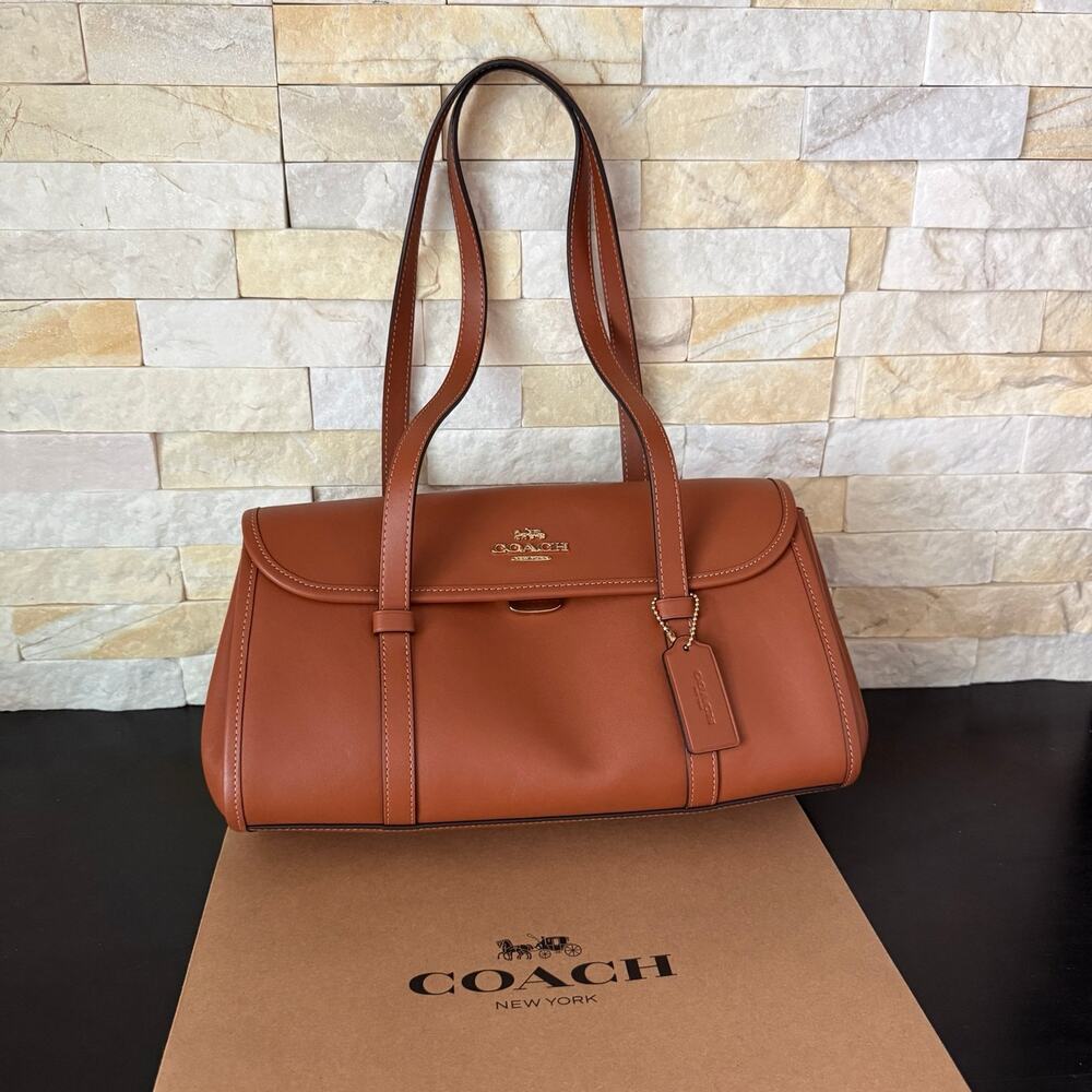 Last 1‼️Coach Bridget Flap Shoulder Bag CDB05 Gold/Tan Smooth grain leather